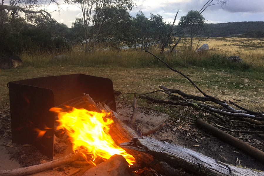 Guide to Starting Campfire With Wet Wood Snowys Blog