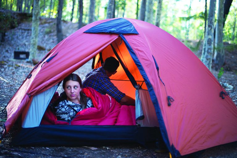 Guide to Lightweight Sleeping Bags for Hiking Snowys Blog