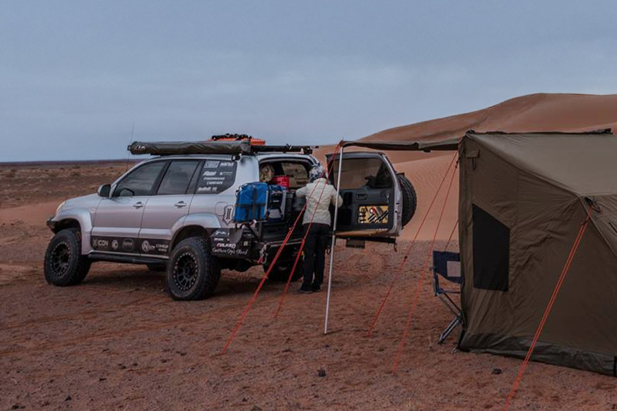 Snowys unplugged: our gear gurus go off-grid, and off-script! Picture of a remote camp setup with 4WD and Oztent RV Tent